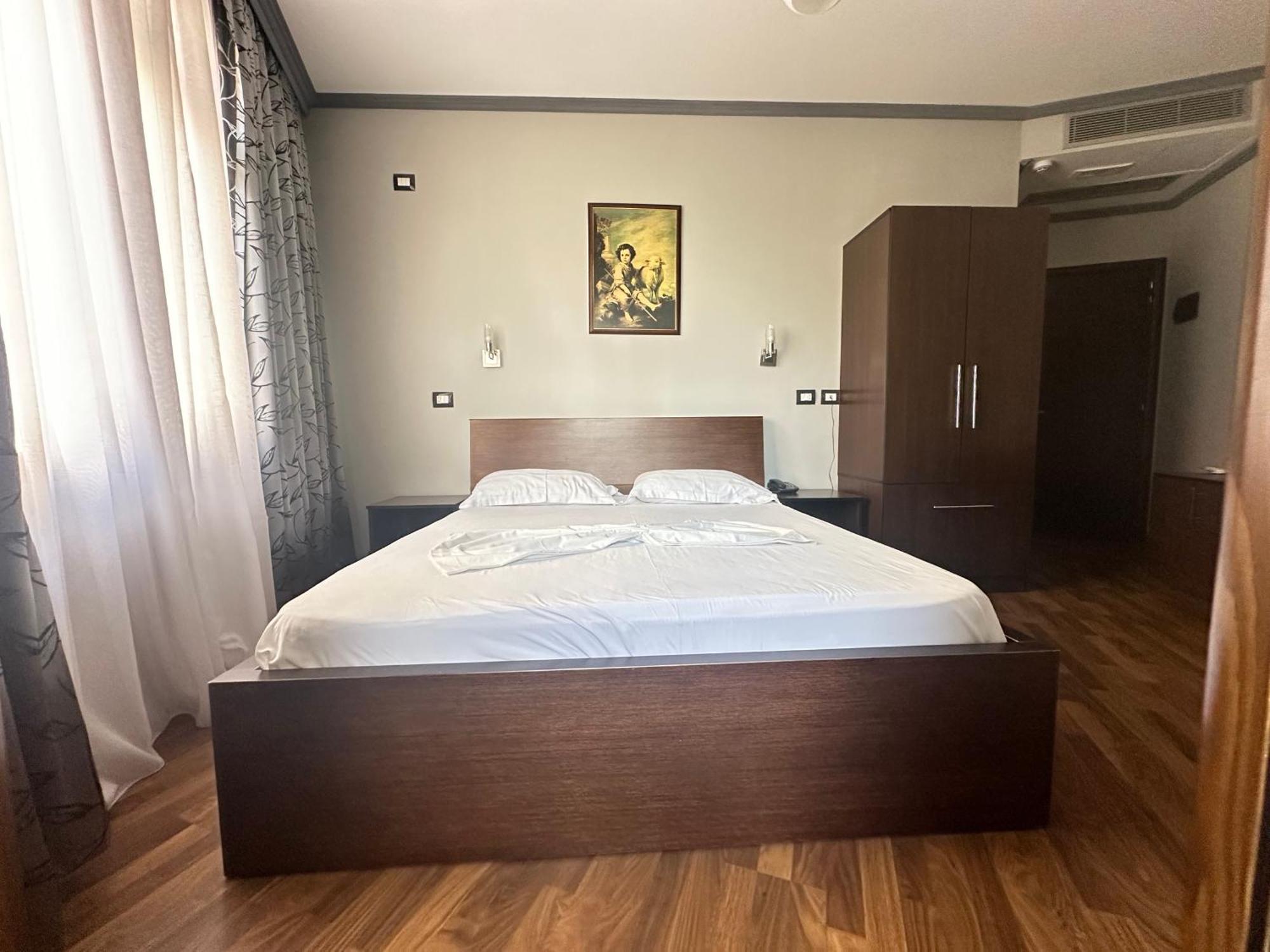 Panorama Rooms Hotel Near The Old Bazaar Круя Экстерьер фото